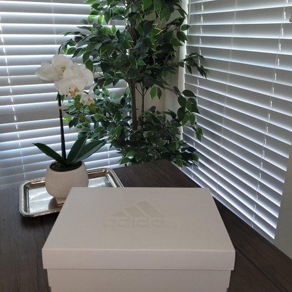 ADIDAS TRAE YOUNG 2.0 BASKETBALL SHOES - Picture 6 of 6